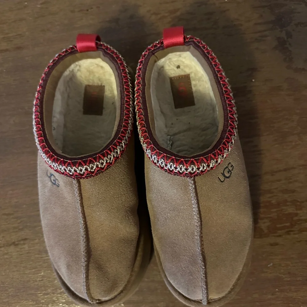 UGG Tan Clogs with Red Accents - Picture 2 of 3